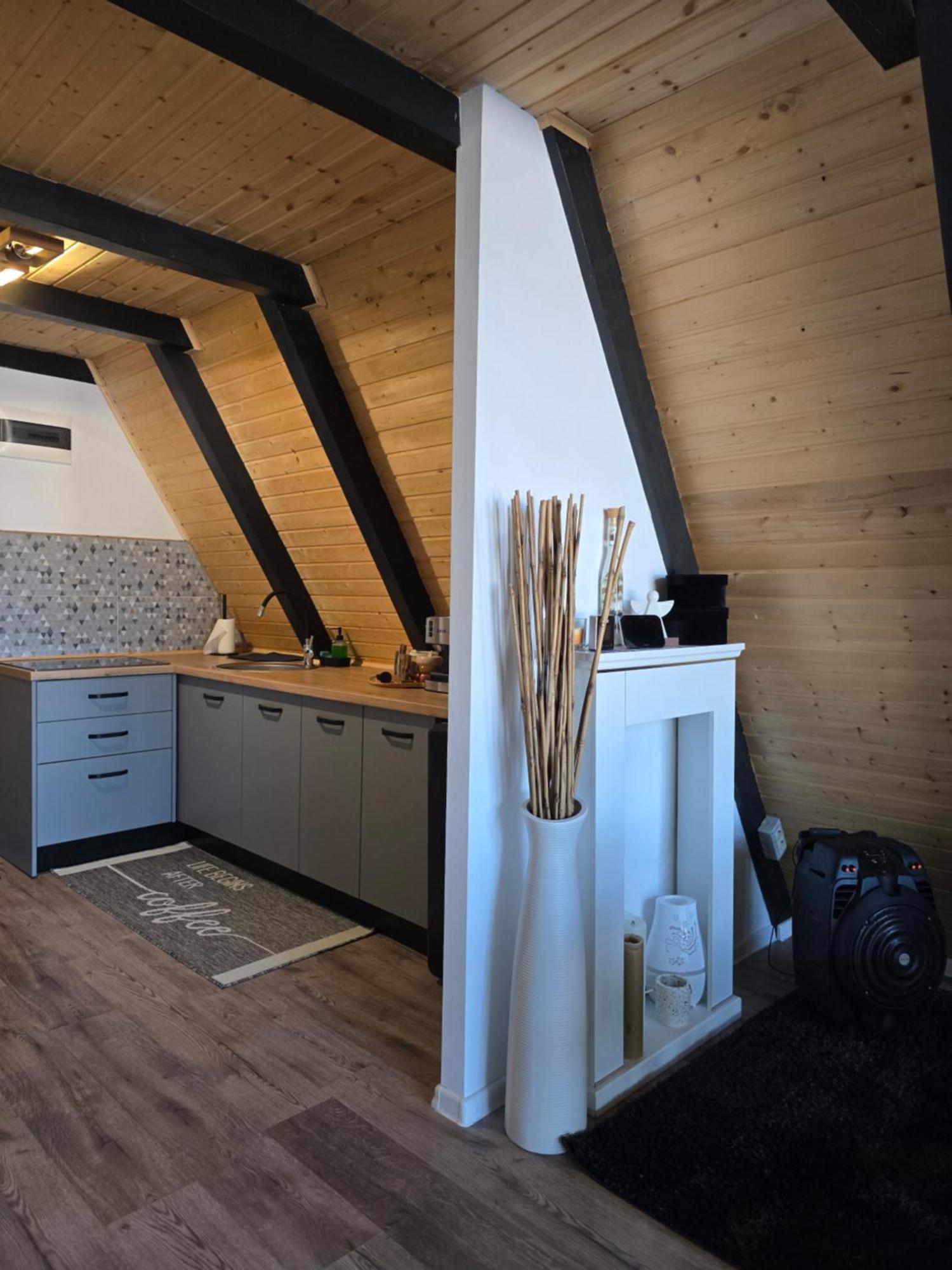 Cabane A-Frame Ceziade Tihuta Piatra Fântânele Exterior foto
